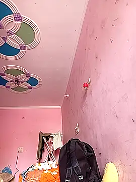 Snapshot of amitkumarkangra chatting on 10-27-25, 06:17 amitkumarkangra online show from 10-27-25, 06:17