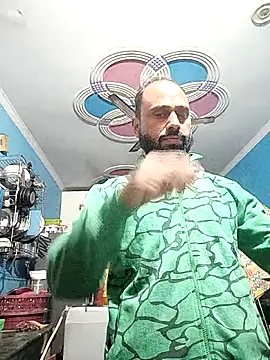 Snapshot of amitkumarkangra chatting on 10-31-25, 12:44 amitkumarkangra online show from 10-31-25, 12:44