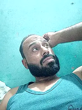 Snapshot of amitkumarkangra chatting on 11-01-25, 09:00 amitkumarkangra online show from 11-01-25, 09:00