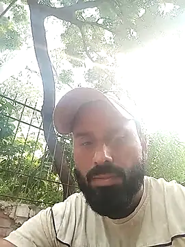 Snapshot of amitkumarkangra chatting on 11-10-25, 06:12 amitkumarkangra online show from 11-10-25, 06:12