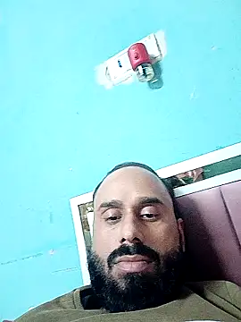 Snapshot of amitkumarkangra chatting on 11-16-25, 04:34 amitkumarkangra online show from 11-16-25, 04:34