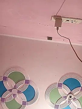 Snapshot of amitkumarkangra chatting on 11-23-25, 04:01 amitkumarkangra online show from 11-23-25, 04:01