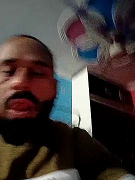 Snapshot of amitkumarkangra chatting on 11-27-25, 01:18 amitkumarkangra online show from 11-27-25, 01:18