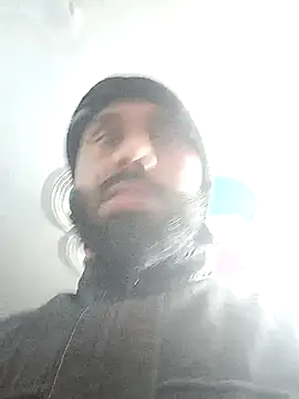 Snapshot of amitkumarkangra chatting on 11-28-25, 01:30 amitkumarkangra online show from 11-28-25, 01:30