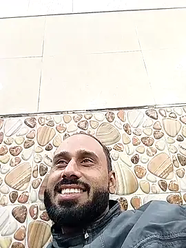 Snapshot of amitkumarkangra chatting on 12-14-25, 03:06 amitkumarkangra online show from 12-14-25, 03:06