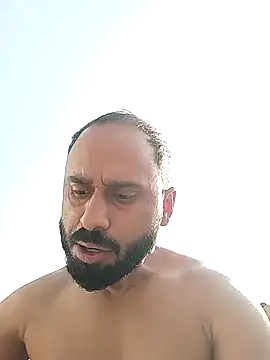 Snapshot of amitkumarkangra chatting on 12-16-25, 06:40 amitkumarkangra online show from 12-16-25, 06:40