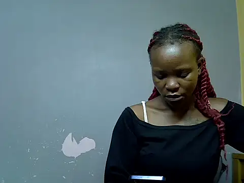 Snapshot of Sweetlanah chatting on 10-28-25, 04:53 Sweetlanah online show from 10-28-25, 04:53