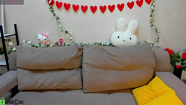 Lori Blossom online show from 02-26-26, 09:19