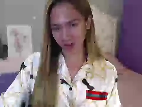 Snapshot of urGoddessChloexxx chatting on 05-28-26, 05:32 urGoddessChloexxx online show from 05-28-26, 05:32