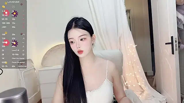 Snapshot of MM-feifei chatting on 09-24-25, 04:10 MM-feifei online show from 09-24-25, 04:10