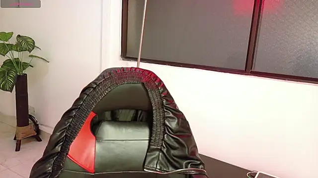 Hell Girll  online show from 11-09-25, 03:38