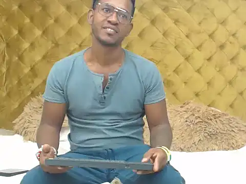 AndyCalifornia1 online show from 10-17-25, 11:57