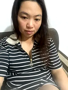 Nhung584 online show from 11-01-25, 01:35