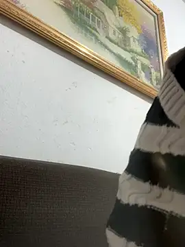 Nhung584 online show from 11-21-25, 12:37