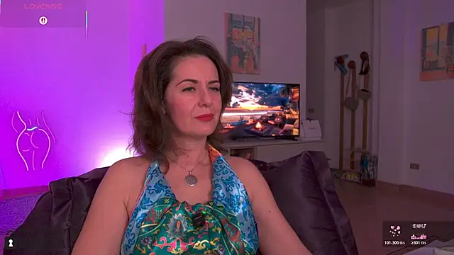 Witch in Silk online show from 10-31-25, 08:32