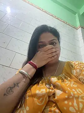 Snapshot of Horny_Kavita chatting on 05-07-26, 03:50 Horny Kavita online show from 05-07-26, 03:50