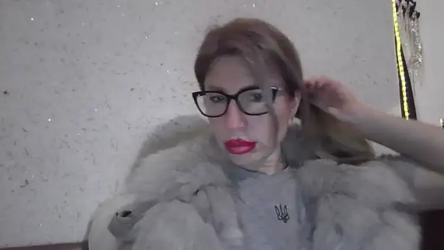 Snapshot of fox_red_lady7 chatting on 02-12-26, 03:29 fox red lady7 online show from 02-12-26, 03:29