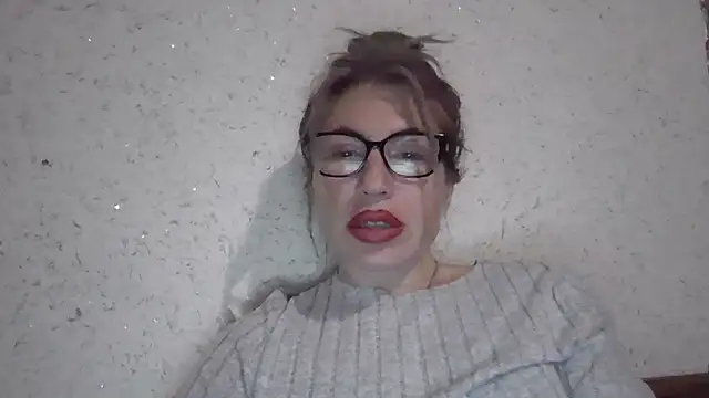 Snapshot of fox_red_lady7 chatting on 02-20-26, 08:53 fox red lady7 online show from 02-20-26, 08:53