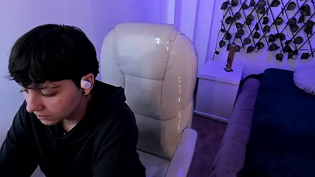 Nathaly ds online show from 11-14-25, 07:12