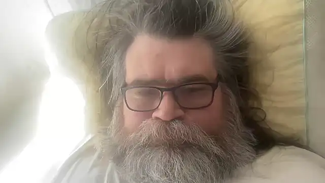 Bear Jacob online show from 04-30-26, 09:37