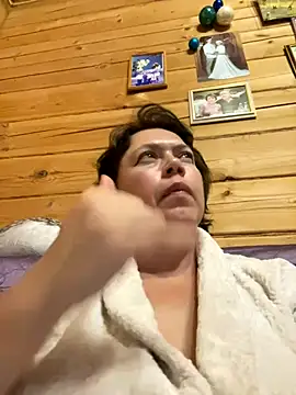 Snapshot of Kiravix chatting on 10-11-25, 05:33 Kiravix online show from 10-11-25, 05:33