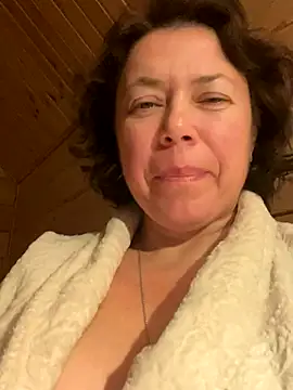 Snapshot of Kiravix chatting on 11-16-25, 07:41 Kiravix online show from 11-16-25, 07:41