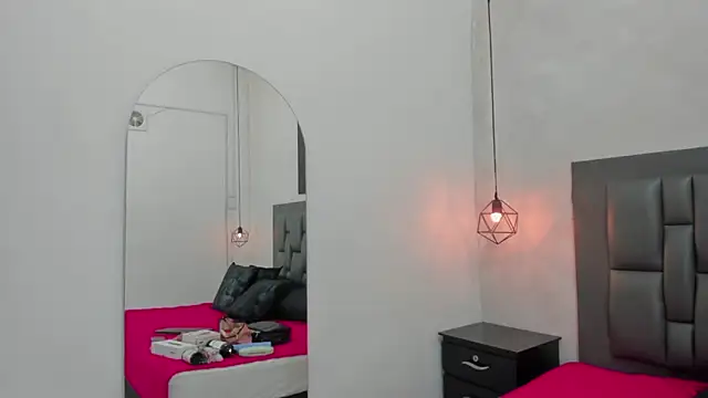 dakota roussee online show from 04-01-26, 01:41