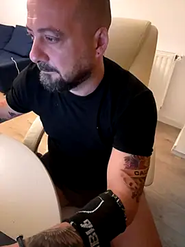 DavidMaros online show from 09-19-25, 05:42