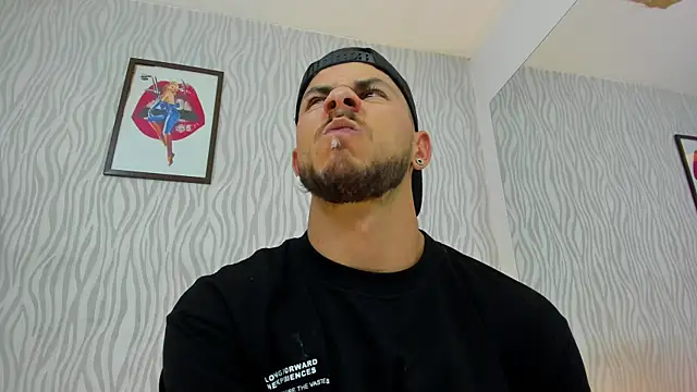 Snapshot of dylan_jacobx chatting on 09-16-25, 02:45 dylan jacobx online show from 09-16-25, 02:45