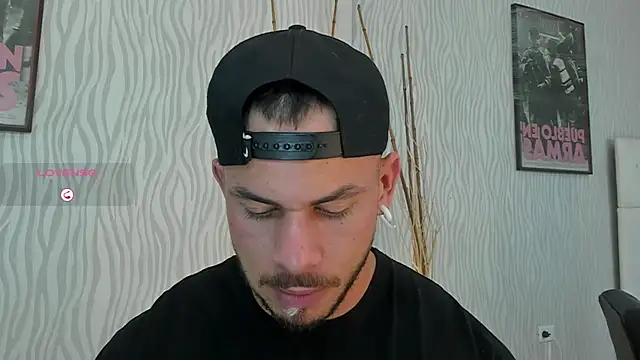 Snapshot of dylan_jacobx chatting on 06-09-26, 03:56 dylan jacobx online show from 06-09-26, 03:56