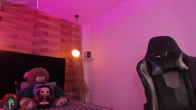 Emily brown04 online show from 03-26-26, 12:00