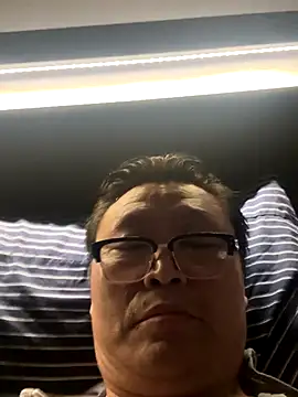 Snapshot of tashaninlife chatting on 11-28-25, 02:58 tashaninlife online show from 11-28-25, 02:58