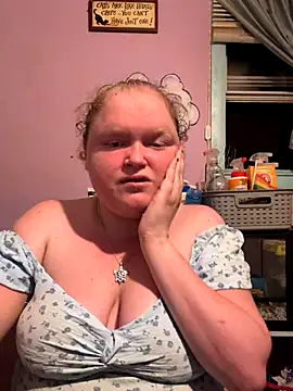 KadiSparkle online show from 09-30-25, 02:38