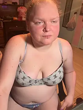 KadiSparkle online show from 11-11-25, 04:12