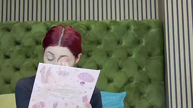 LunaHart online show from 02-21-26, 09:54