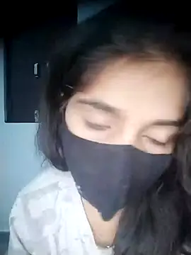 Snapshot of Sexey-Puja chatting on 10-25-25, 01:57 Sexey-Puja online show from 10-25-25, 01:57