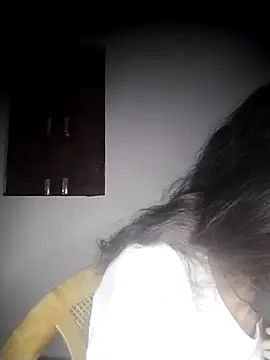 Snapshot of Sexey-Puja chatting on 11-12-25, 06:03 Sexey-Puja online show from 11-12-25, 06:03