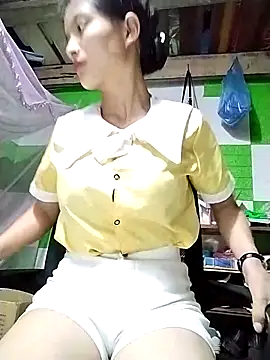 Snapshot of tdtd98 chatting on 09-28-25, 05:02 tdtd98 online show from 09-28-25, 05:02