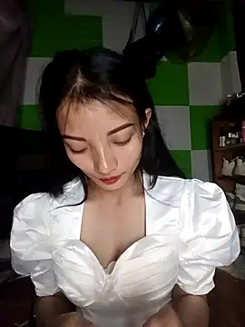 Snapshot of tdtd98 chatting on 10-15-25, 03:45 tdtd98 online show from 10-15-25, 03:45