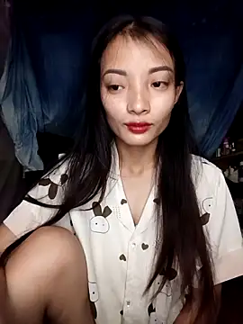 Snapshot of tdtd98 chatting on 10-17-25, 12:47 tdtd98 online show from 10-17-25, 12:47