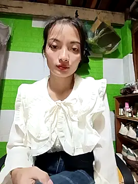 Snapshot of tdtd98 chatting on 10-20-25, 11:32 tdtd98 online show from 10-20-25, 11:32