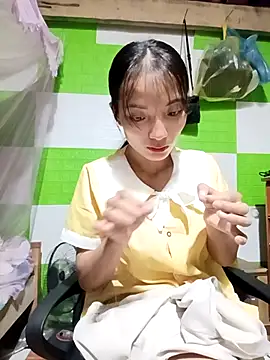 Snapshot of tdtd98 chatting on 10-31-25, 09:21 tdtd98 online show from 10-31-25, 09:21