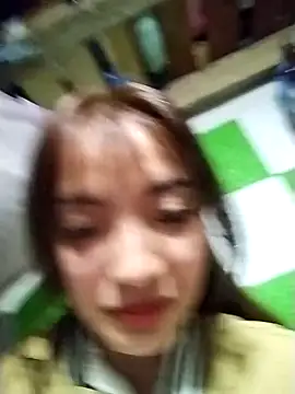 Snapshot of tdtd98 chatting on 02-11-26, 11:37 tdtd98 online show from 02-11-26, 11:37