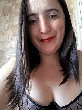 Snapshot of EvelinCutex chatting on 09-24-25, 11:57 EvelinCutex online show from 09-24-25, 11:57