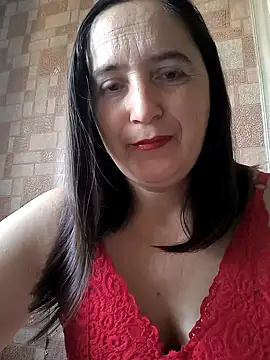 Snapshot of EvelinCutex chatting on 10-04-25, 06:11 EvelinCutex online show from 10-04-25, 06:11