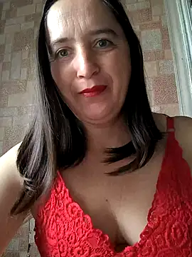 Snapshot of EvelinCutex chatting on 10-08-25, 06:00 EvelinCutex online show from 10-08-25, 06:00