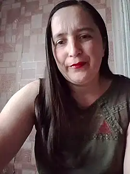 Snapshot of EvelinCutex chatting on 06-01-26, 10:39 EvelinCutex online show from 06-01-26, 10:39