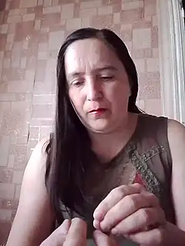 Snapshot of EvelinCutex chatting on 06-02-26, 06:04 EvelinCutex online show from 06-02-26, 06:04