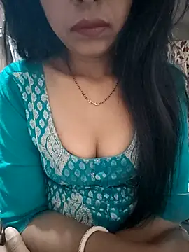 Snapshot of Paakhi-Singh chatting on 03-26-26, 10:43 Paakhi-Singh online show from 03-26-26, 10:43