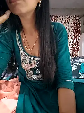 Snapshot of Paakhi-Singh chatting on 04-24-26, 08:06 Paakhi-Singh online show from 04-24-26, 08:06